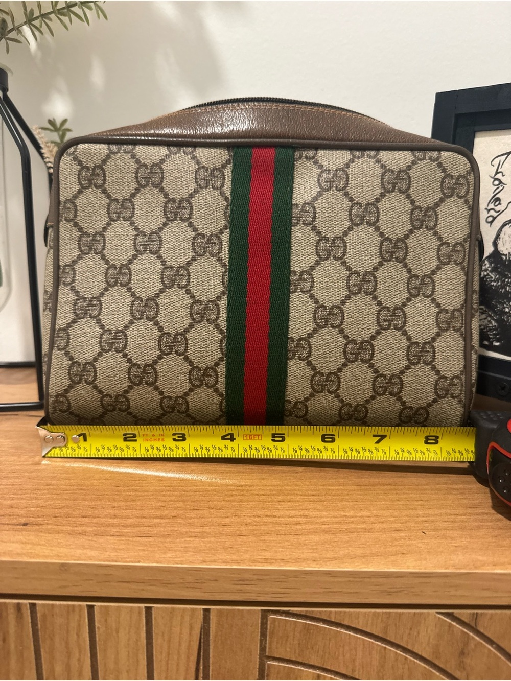 Vintage Gucci Beige GG Supreme Canvas Clutch Bag with Green and Red Stripe - Picture 16 of 16